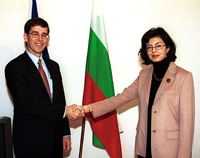 18-11-2002_en.jpg